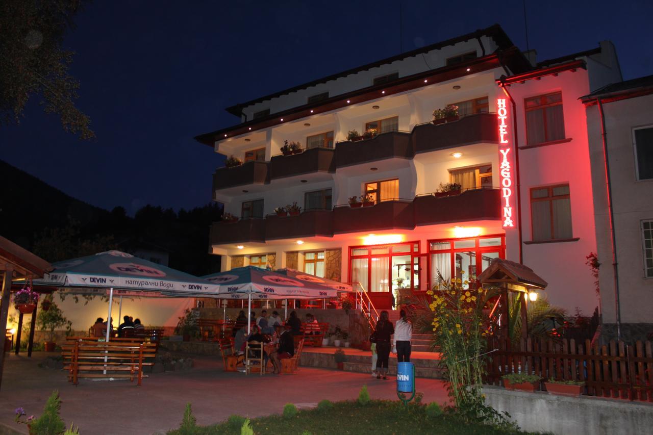 Yagodina Family Hotel Экстерьер фото